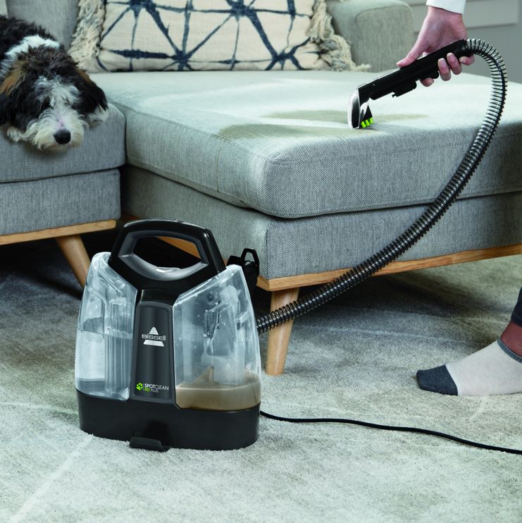 Dos depósitos independientes para el agua limpia y sucia