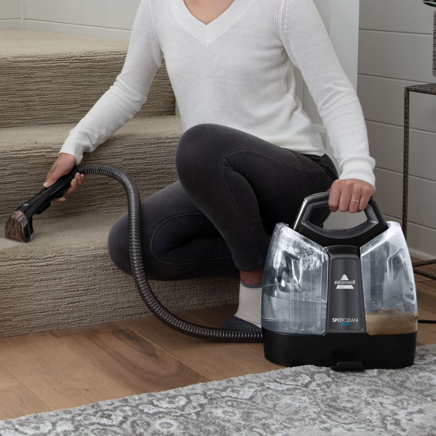 Dos depósitos independientes para el agua limpia y sucia