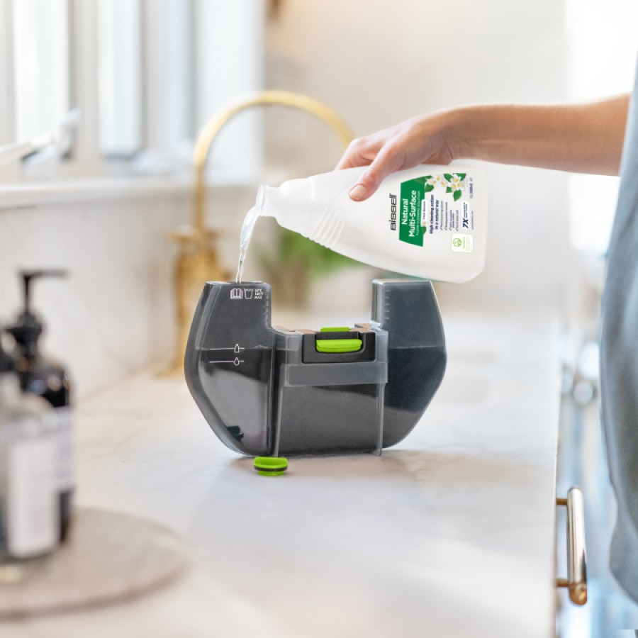 Incluye la solución de limpieza Natural especial mascotas de BISSELL, para todo tipo de superficies 